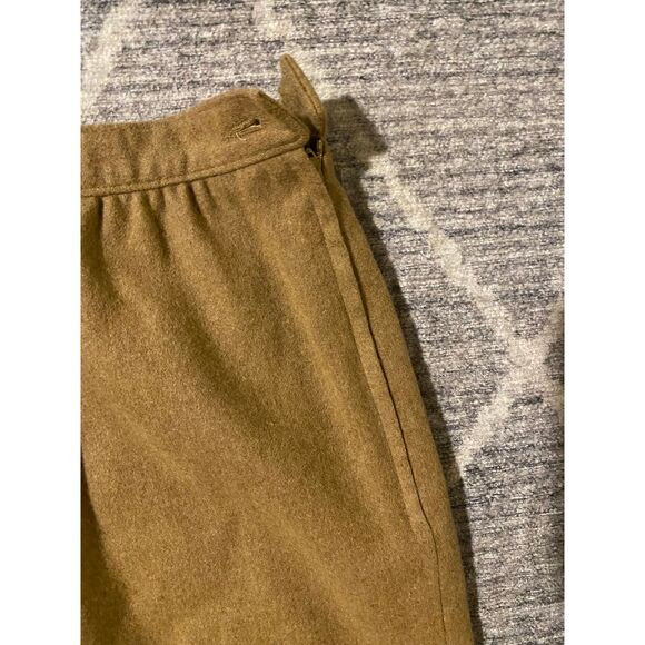 Classic Khaki A-Line Skirt with Side Zipper - Professional Office Wear - Picture 3 of 4